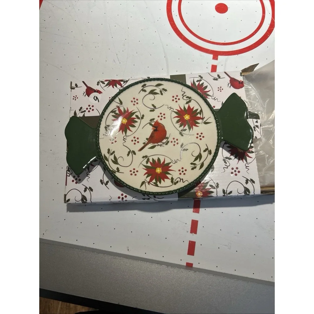 Temptations by Tara Cardinal Cheese Plate & Knife Christmas Themed NIB